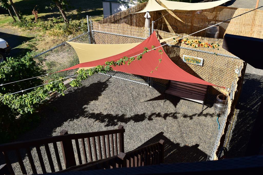 Brew House Boarding Apartment Kittitas Exterior photo